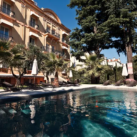 Golden Tulip Cannes Hotel De Paris-3